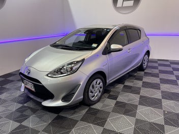 Toyota Aqua 2018 photo 4