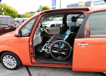 Toyota Porte 2017 photo 4