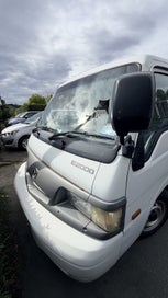 Mazda E2000 2001 photo 2