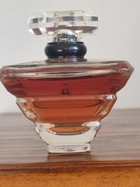 Listing 3 of 4 for Lancome Tresor womens perfume $1!