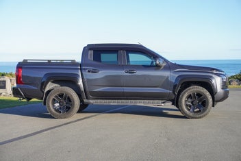 Mitsubishi Triton 2024 photo 3