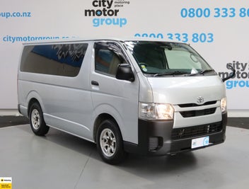 Toyota Hiace 2021 photo 2