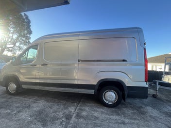 LDV Deliver 9 2022 photo 4