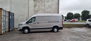 LDV Deliver 9 2022 photo 2