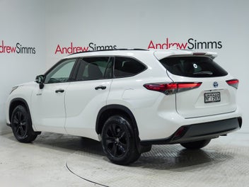Toyota Highlander 2021 photo 3