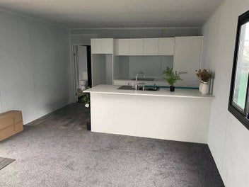 Listing 2 of 16 for 8mX4m cabin kitset(32 sqm cabin kitset) Double-glazed Door &Windows