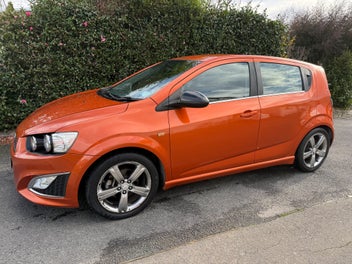 Holden Barina 2013 photo 2