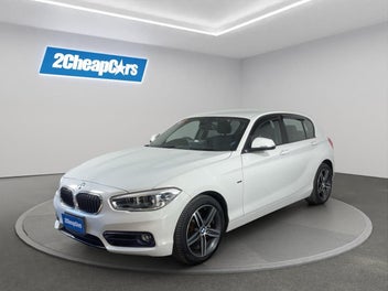 BMW 120I 2016 photo 2