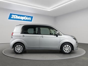 Toyota Spade 2013 photo 5