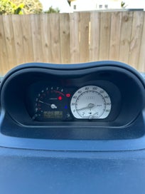 Toyota Ist 2005 photo 4