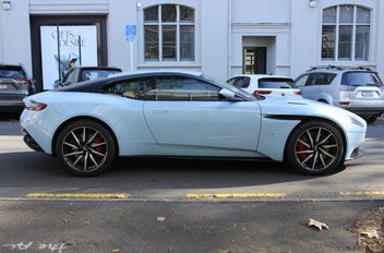 Aston Martin Db11 2017 photo 3