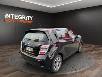 Holden Barina 2017 photo 5