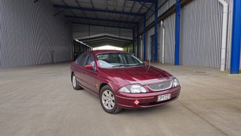 Ford Falcon 2000 photo 2