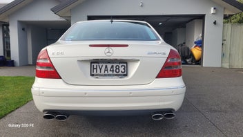 Mercedes-Benz E55 2006 photo 4