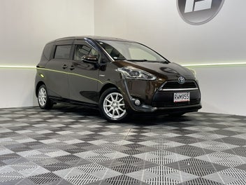 Toyota Sienta 2017 photo 2