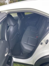 Lexus Ux 300E 2023 photo 4