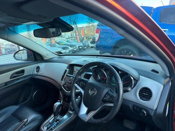 Holden Cruze 2016 photo 3