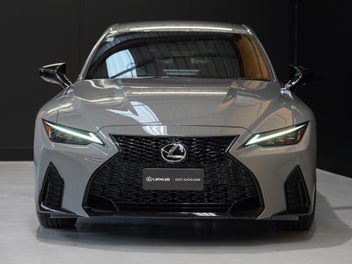 Lexus Is 500 2025 photo 5