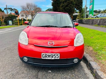 Mazda Verisa 2005 photo 4