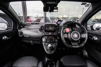 Fiat Abarth 695 Competizione 2024 photo 3