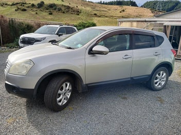 Nissan Dualis 2008 photo 2