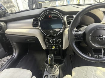 Mini Hatch 2021 photo 4