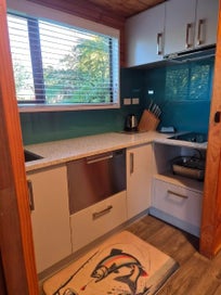 Listing 5 of 15 for Timeshare Ownership / One Week for Sale / Kaimanawa Lodge – Studio Unit