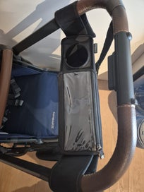 Listing 5 of 17 for UPPAbaby Vista V2 Baby Stroller with bassinet (Great Condition)