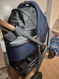Listing 17 of 17 for UPPAbaby Vista V2 Baby Stroller with bassinet (Great Condition)
