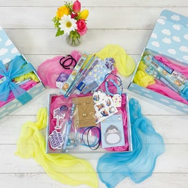 Listing 2 of 8 for Personalised Mystery Gift Box