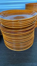 Listing 17 of 20 for Huge Vintage Crown Lynn Flemington Crockery Collection – 117 Pieces!