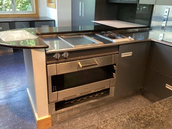 Listing 5 of 9 for Large quality kitchen for removal with all appliances (excluding fridge)