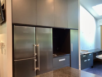 Listing 9 of 9 for Large quality kitchen for removal with all appliances (excluding fridge)