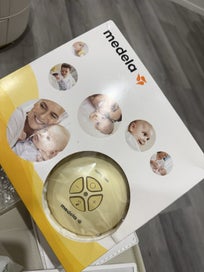 Listing 5 of 5 for Medela swing maxi breast pump