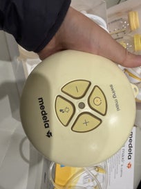 Listing 3 of 5 for Medela swing maxi breast pump