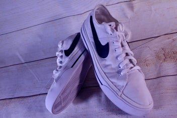 Listing 6 of 18 for NIKE SHOES AMAZING CANVAS SHOES 60% OFF AS NEW "BIG SALE" SIZE 11 $49