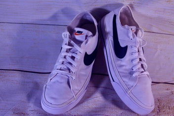 Listing 18 of 18 for NIKE SHOES AMAZING CANVAS SHOES 60% OFF AS NEW "BIG SALE" SIZE 11 $49
