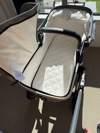 Listing 8 of 15 for Bugaboo Fox Classic+ Special Edition Pram/Stroller + Bassinet & Wheeled Board