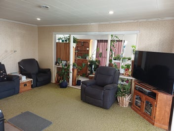 Listing 3 of 9 for House for removal