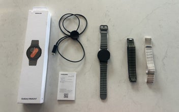 Listing 1 of 12 for Samsung Galaxy Watch 7 40mm - Refurbished Excellent Grade **1 YEAR WARRANTY**