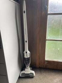 Listing 1 of 2 for Hooker stick vacuum cleaner