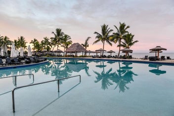 Listing 8 of 14 for Fiji Accomm Wyndham Denarau 7 Nights 2 Bdrm Deluxe Garden View 24 April 2027