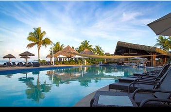 Listing 2 of 14 for Fiji Accomm Wyndham Denarau 7 Nights 2 Bdrm Deluxe Garden View 24 April 2027
