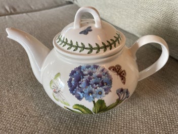 Listing 1 of 5 for Portmeirion hydrangeas tea pot!