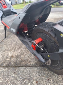 Listing 7 of 14 for Segway Ninebot ZT3 Pro all terrain E scooter.