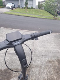 Listing 11 of 14 for Segway Ninebot ZT3 Pro all terrain E scooter.