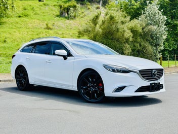 Mazda Atenza 2016 photo 2