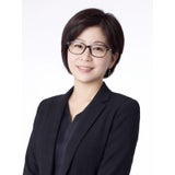 Vanessa Bickerton & Veronica Zhang