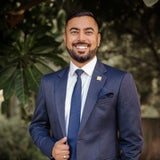 Vish Arora & Gina Gao