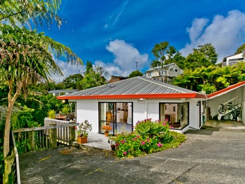 2/163 Oaktree Avenue, Browns Bay, Auckland